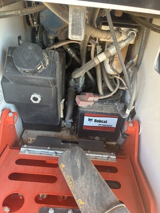 Image of Bobcat MT100 equipment image 3