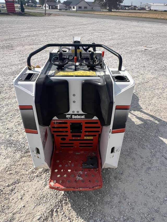 Image of Bobcat MT100 equipment image 3