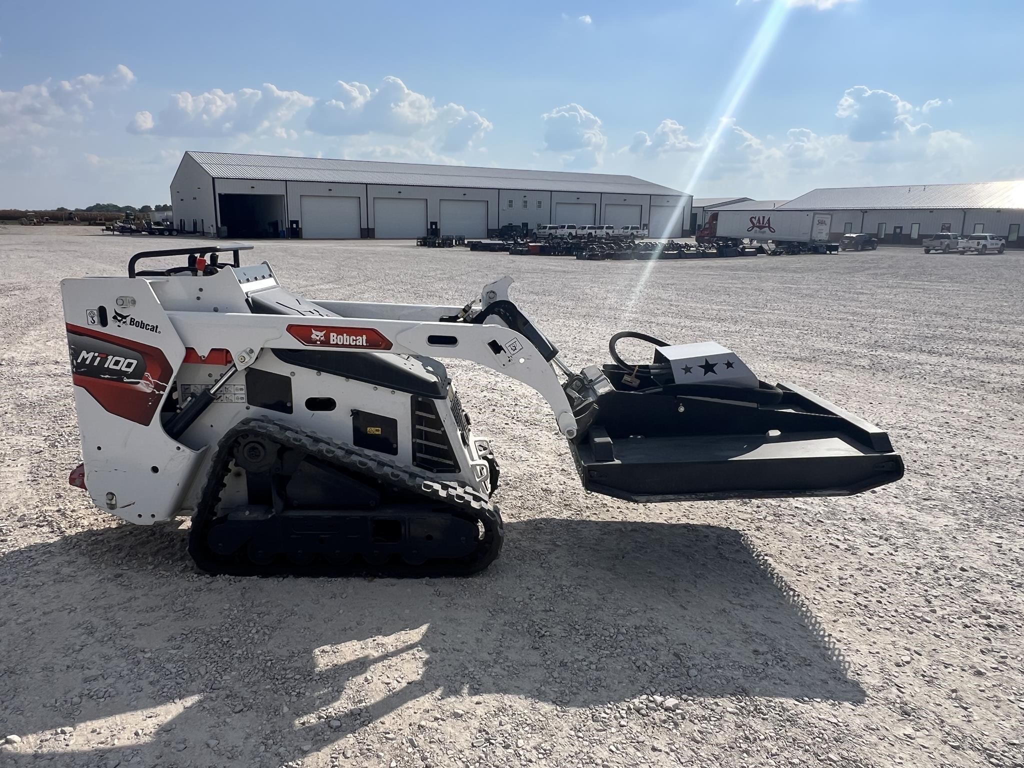 2024 Bobcat MT100 Equipment Image0