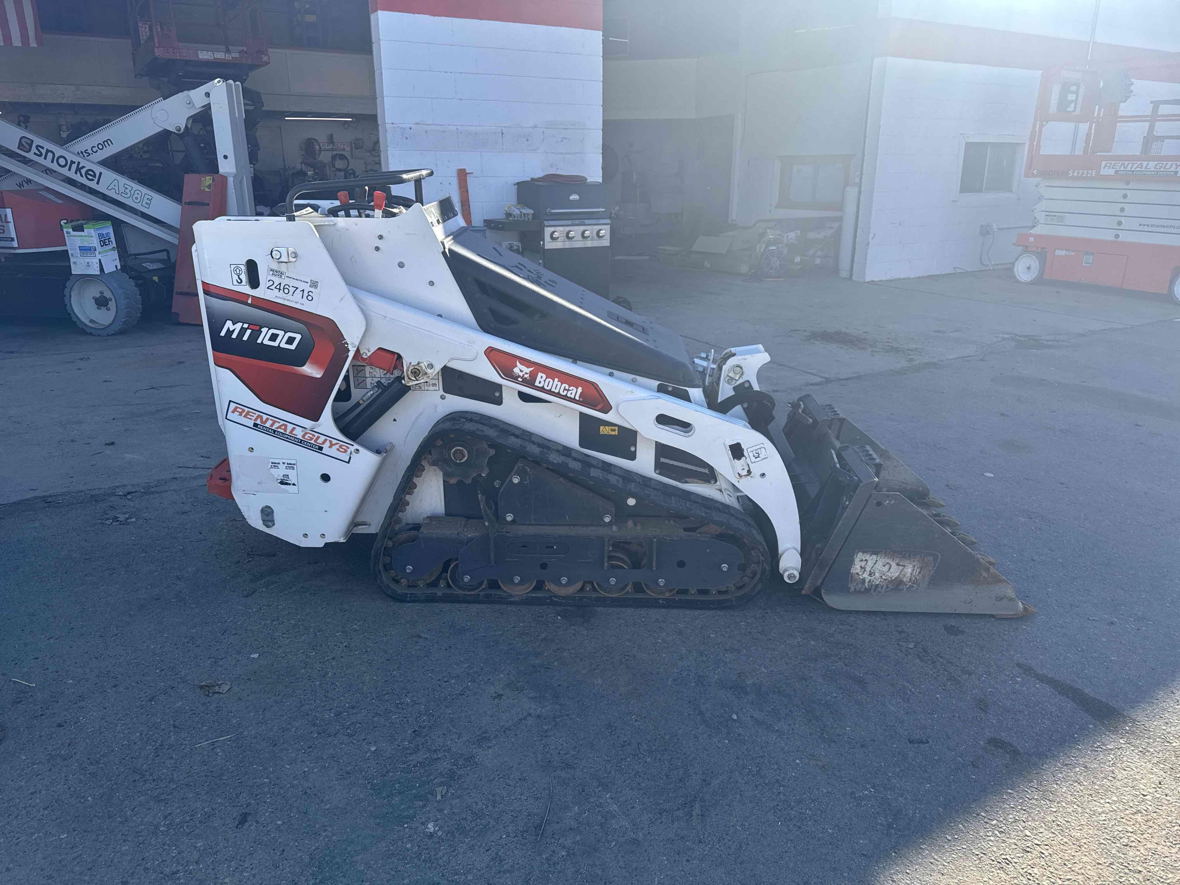 2024 Bobcat MT100 Equipment Image0