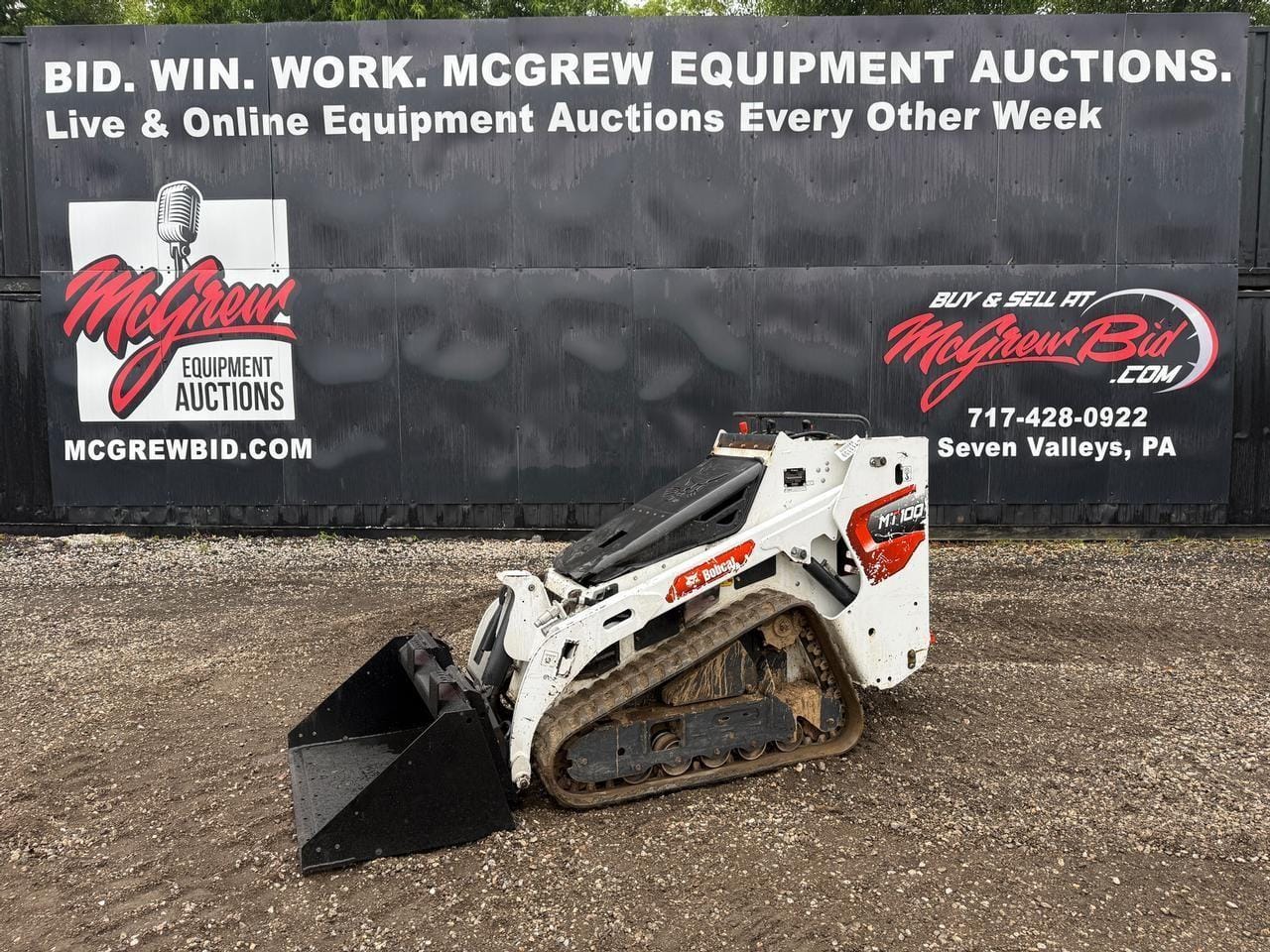 2024 Bobcat MT100 Equipment Image0