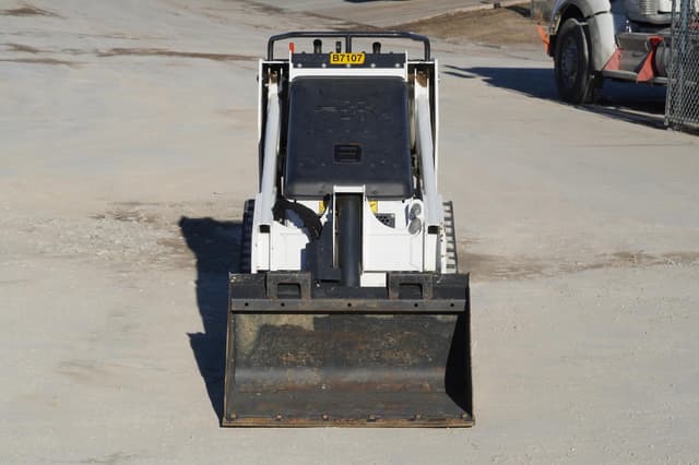 Image of Bobcat MT100 equipment image 4