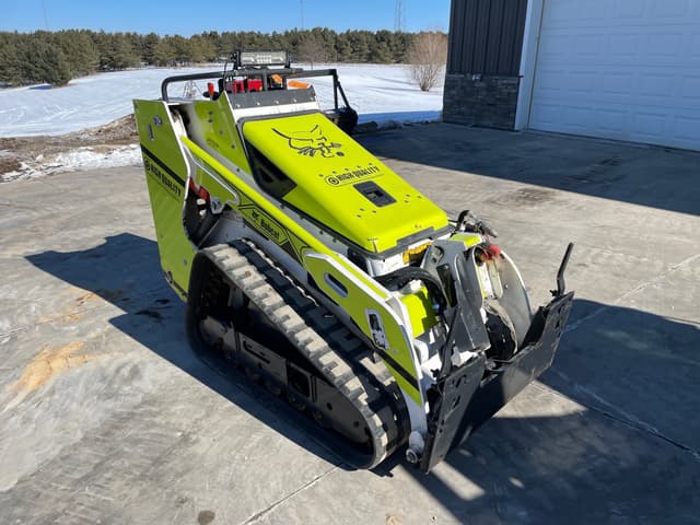 Image of Bobcat MT100 equipment image 2