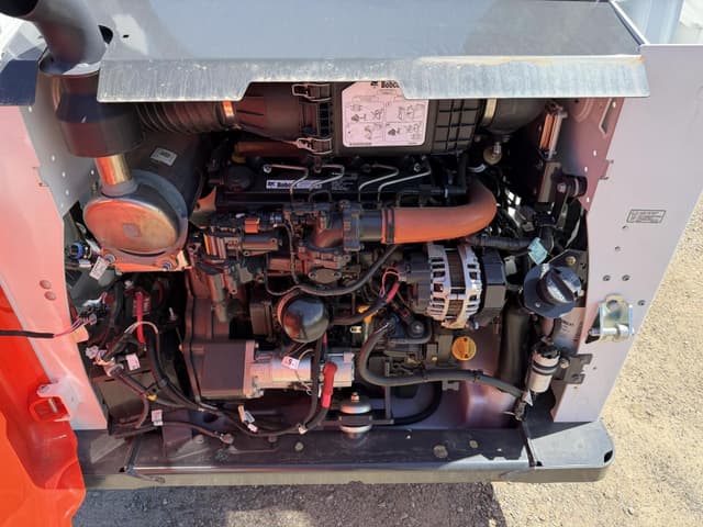 Image of Bobcat S590 equipment image 4
