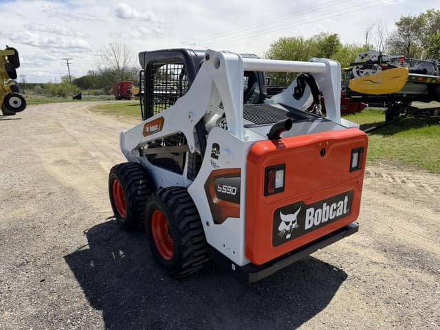 Image of Bobcat S590 equipment image 2