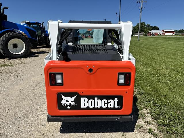 Image of Bobcat S590 equipment image 3