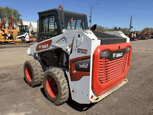 Image of Bobcat S62 equipment image 3