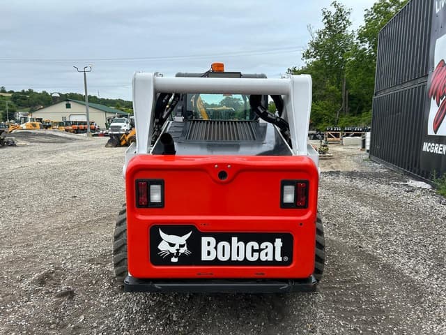 Image of Bobcat S650 equipment image 2