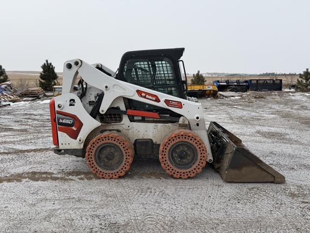 Image of Bobcat S650 equipment image 1