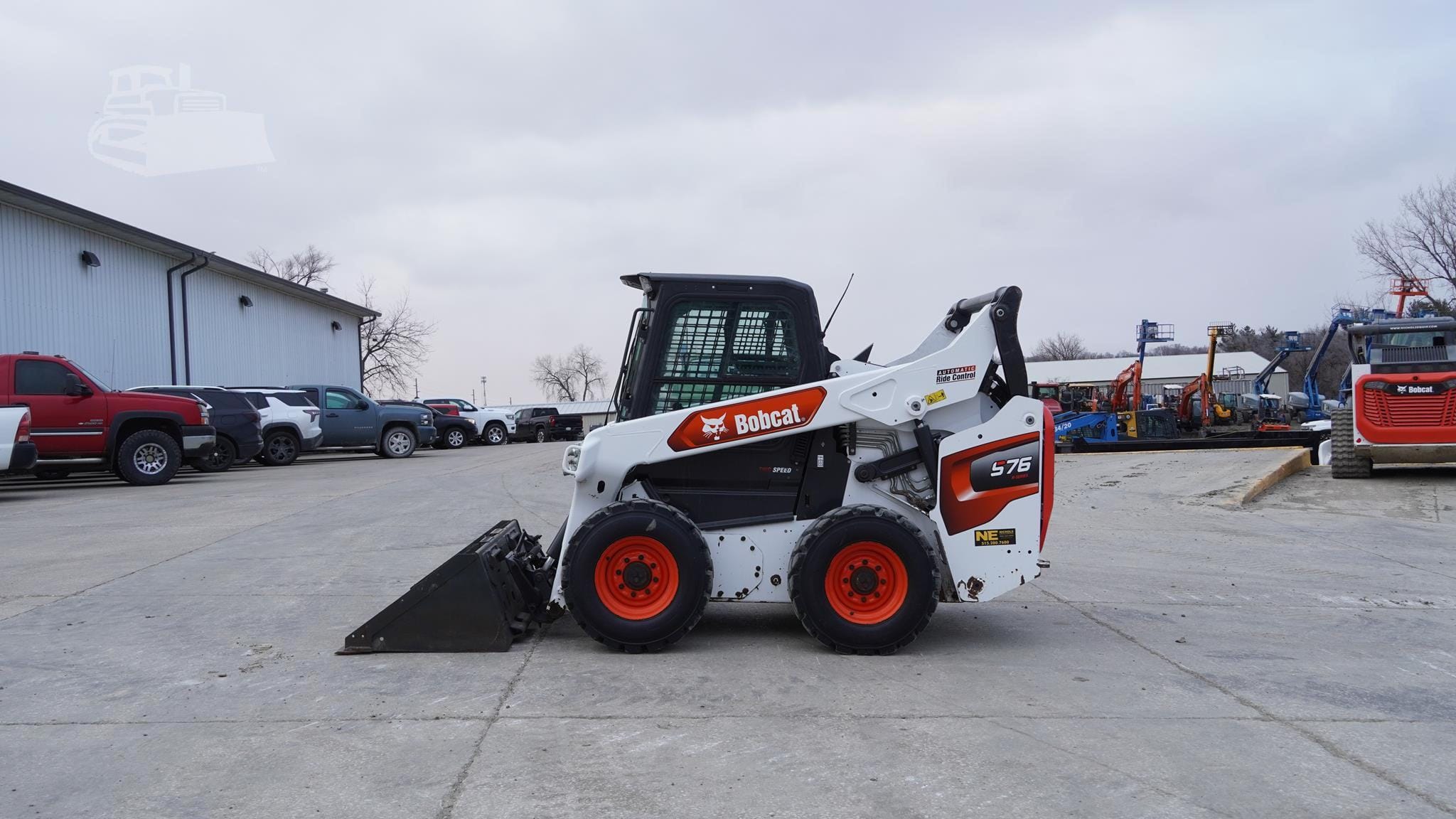 2024 Bobcat S76 Equipment Image0