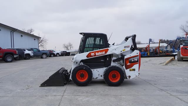 Image of Bobcat S76 equipment image 1