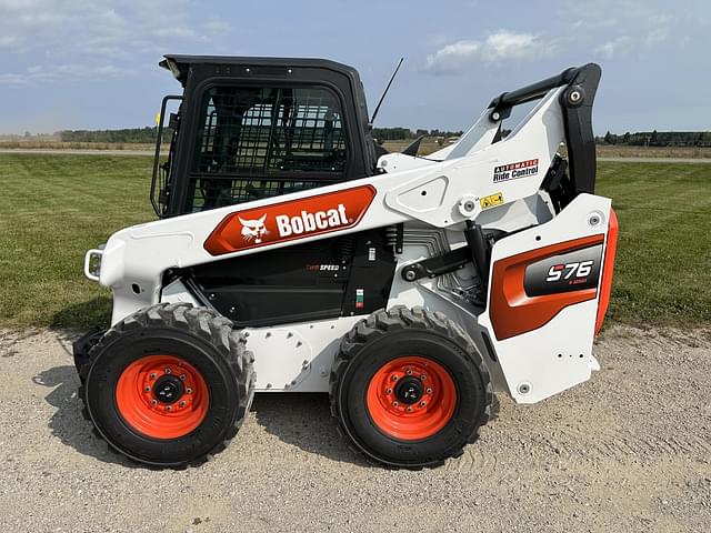 Image of Bobcat S76 equipment image 1