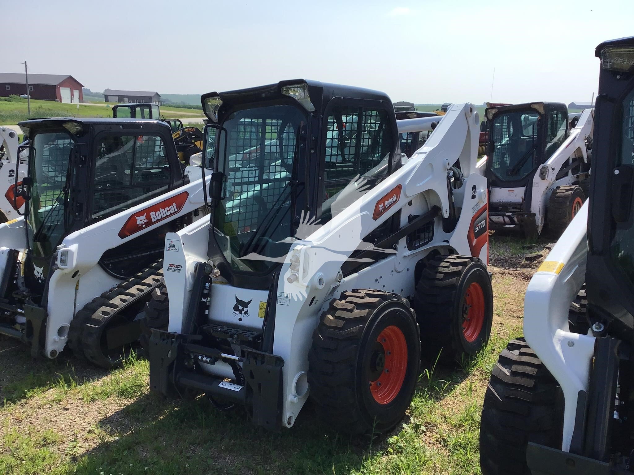 2024 Bobcat S770 Equipment Image0