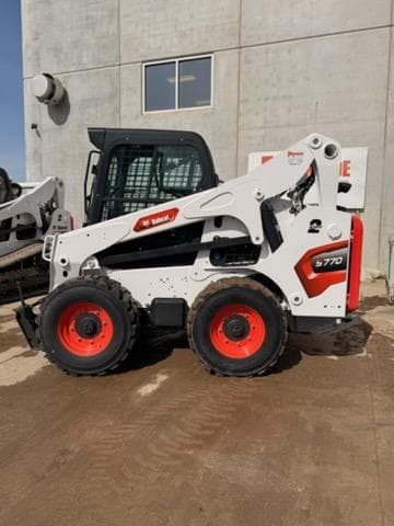 Image of Bobcat S770 equipment image 3