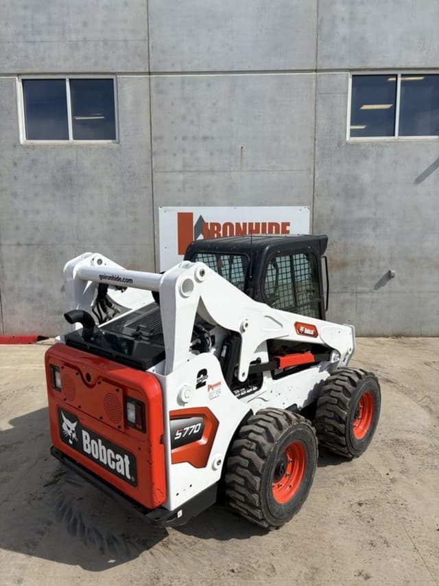 Image of Bobcat S770 equipment image 3