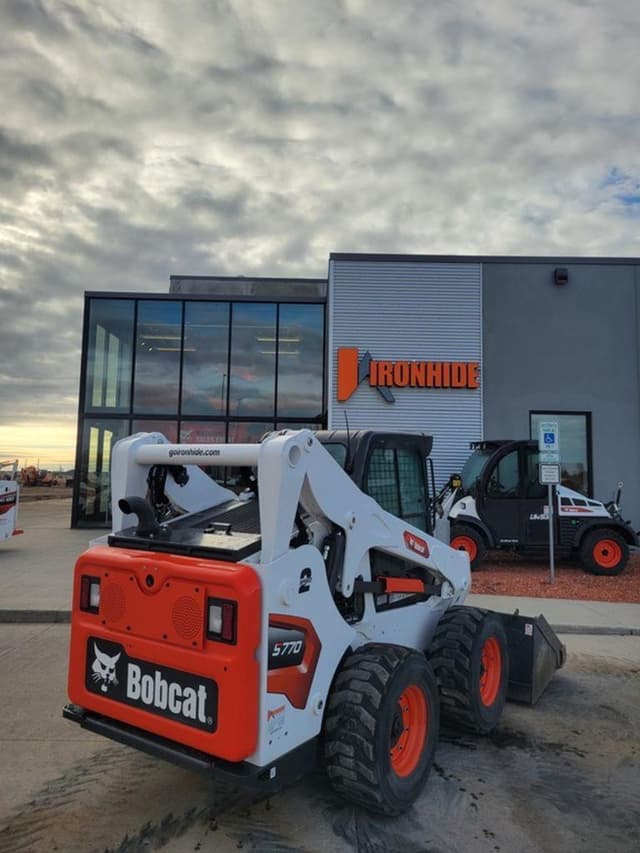 Image of Bobcat S770 equipment image 3