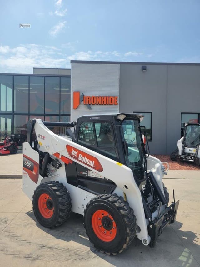 Image of Bobcat S86 equipment image 1