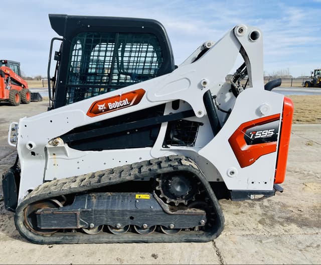 Image of Bobcat T595 equipment image 2
