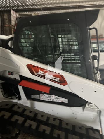 Main image Bobcat T595