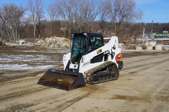 Image of Bobcat T595 equipment image 2