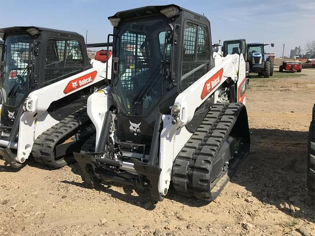 Image of Bobcat T62 equipment image 2