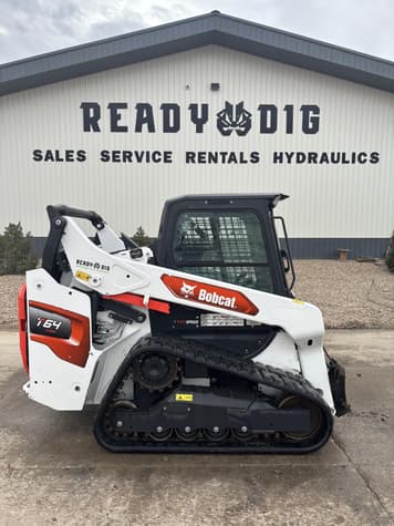 Main image Bobcat T64