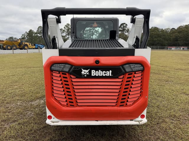 Image of Bobcat T64 equipment image 4