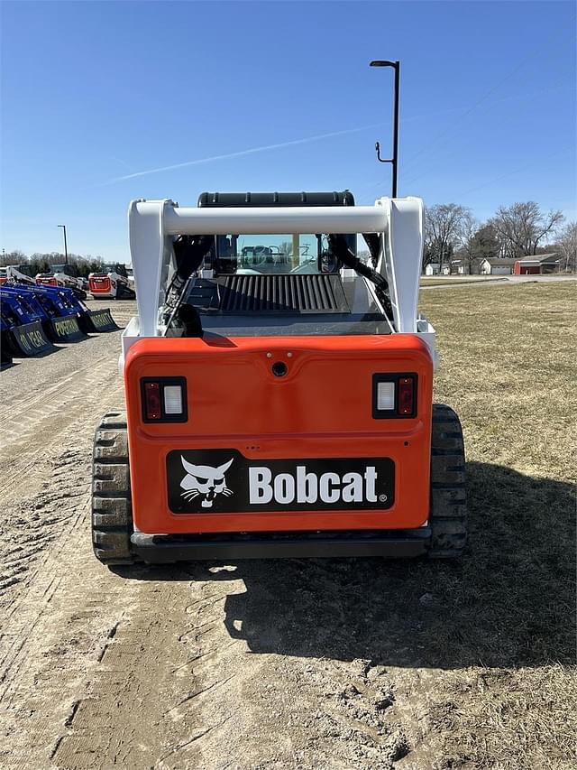 Image of Bobcat T650 equipment image 2