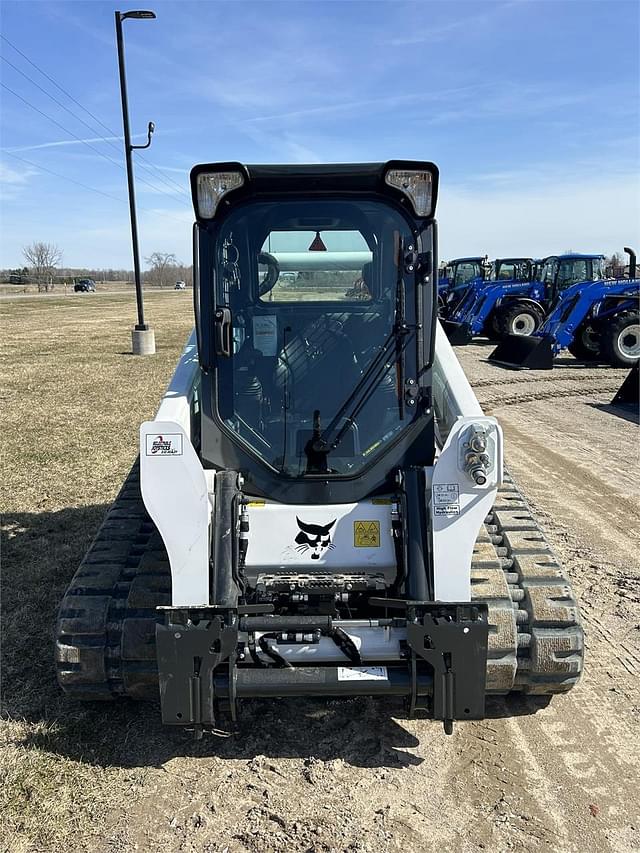 Image of Bobcat T650 equipment image 3