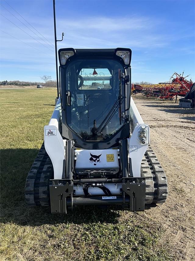 Image of Bobcat T650 equipment image 4