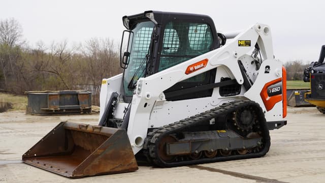 Image of Bobcat T650 equipment image 2