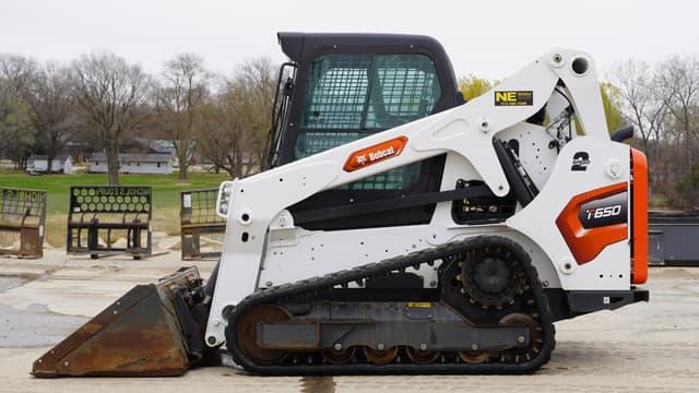 Image of Bobcat T650 equipment image 1