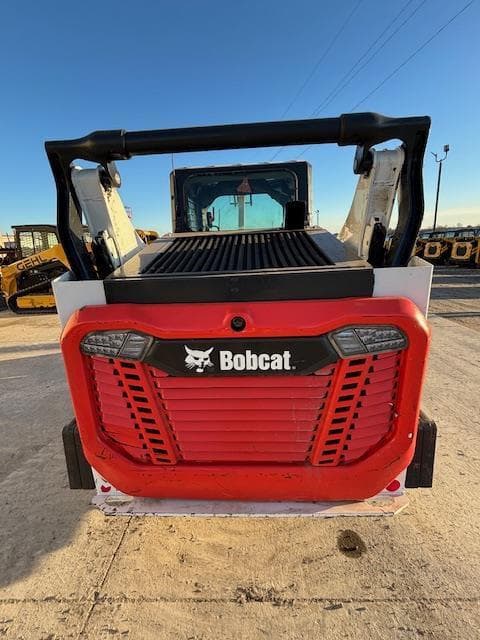 Image of Bobcat T66 equipment image 4