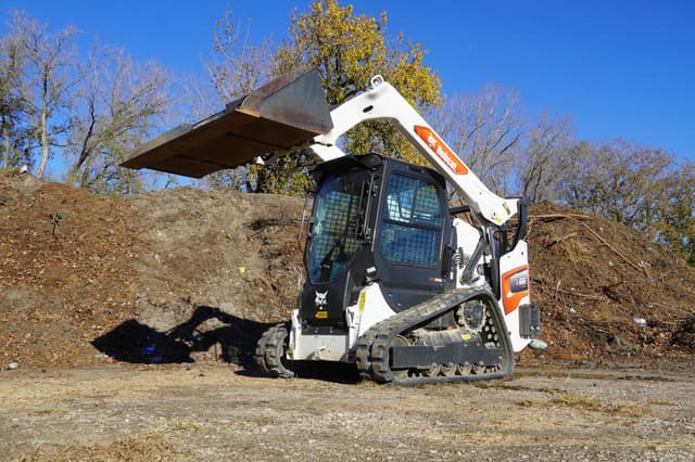Image of Bobcat T66 equipment image 1