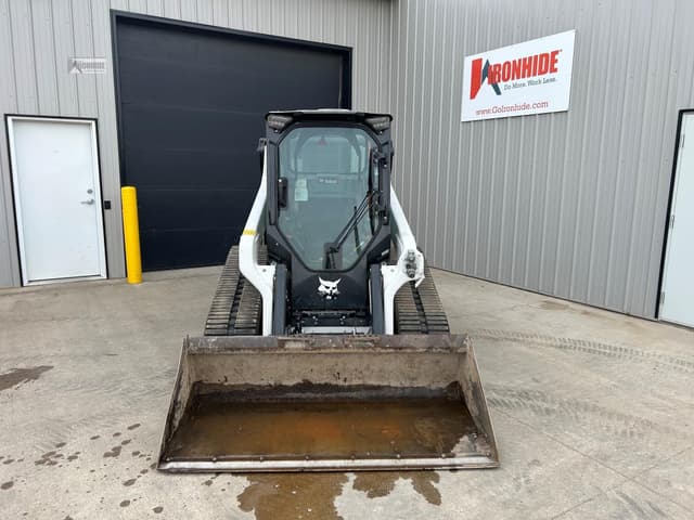 Image of Bobcat T66 equipment image 4