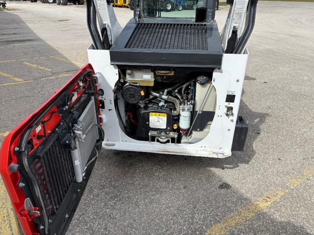 Image of Bobcat T66 equipment image 3