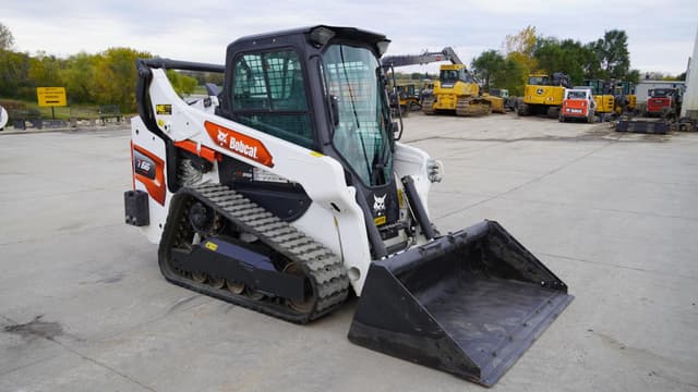 Image of Bobcat T66 equipment image 4