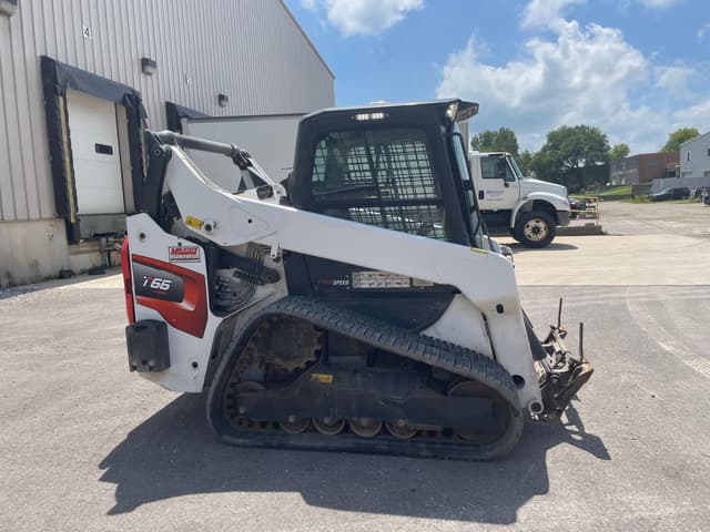 Image of Bobcat T66 equipment image 3