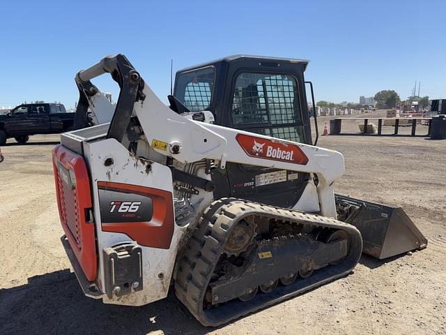 Image of Bobcat T66 equipment image 2