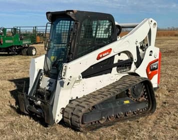 Main image Bobcat T740