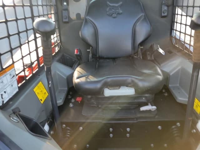 Image of Bobcat T770 equipment image 4
