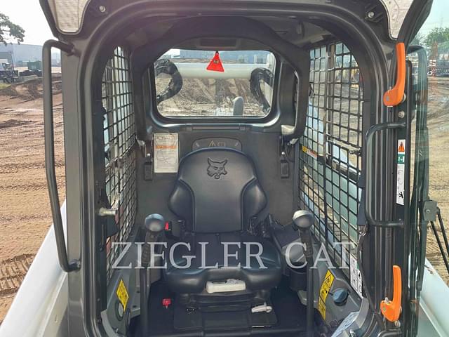 Image of Bobcat T770 equipment image 3