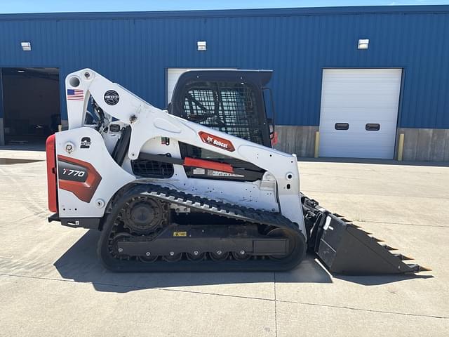 Image of Bobcat T770 equipment image 3