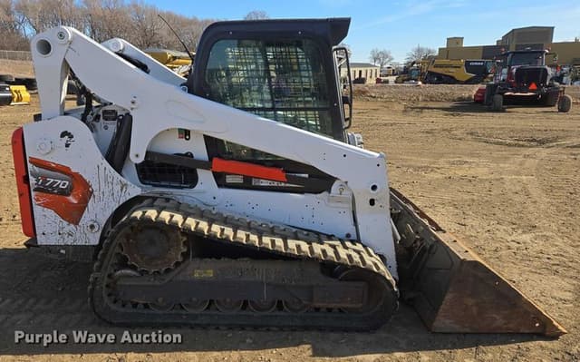 Image of Bobcat T770 equipment image 3