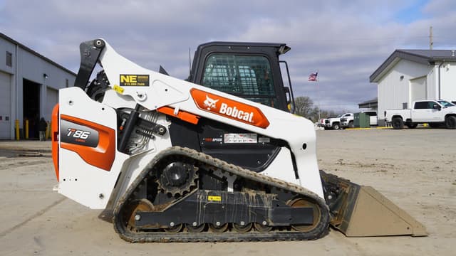 Image of Bobcat T86 equipment image 3