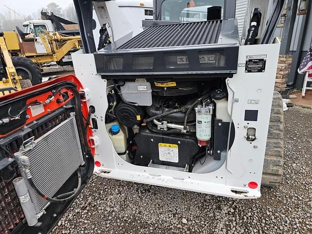 Image of Bobcat T86 equipment image 2