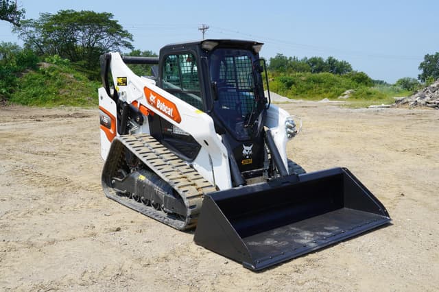 Image of Bobcat T86 equipment image 4