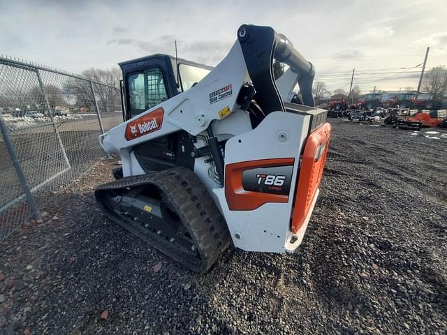 Image of Bobcat T86 equipment image 3