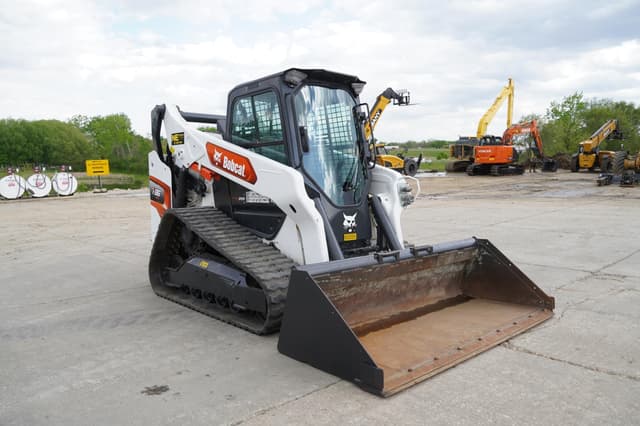Image of Bobcat T86 equipment image 3