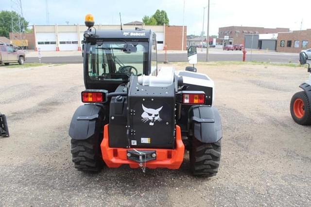 Image of Bobcat TL519 equipment image 3
